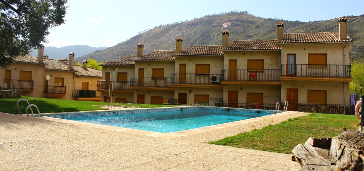 Residencial Los Robles Apartamentos - La Iruela Arroyo frio 