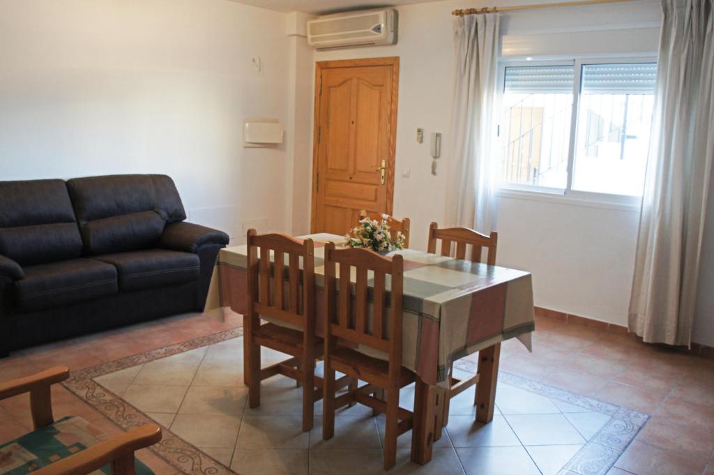 Apartamentos Albanta - Alhama de Almeria  