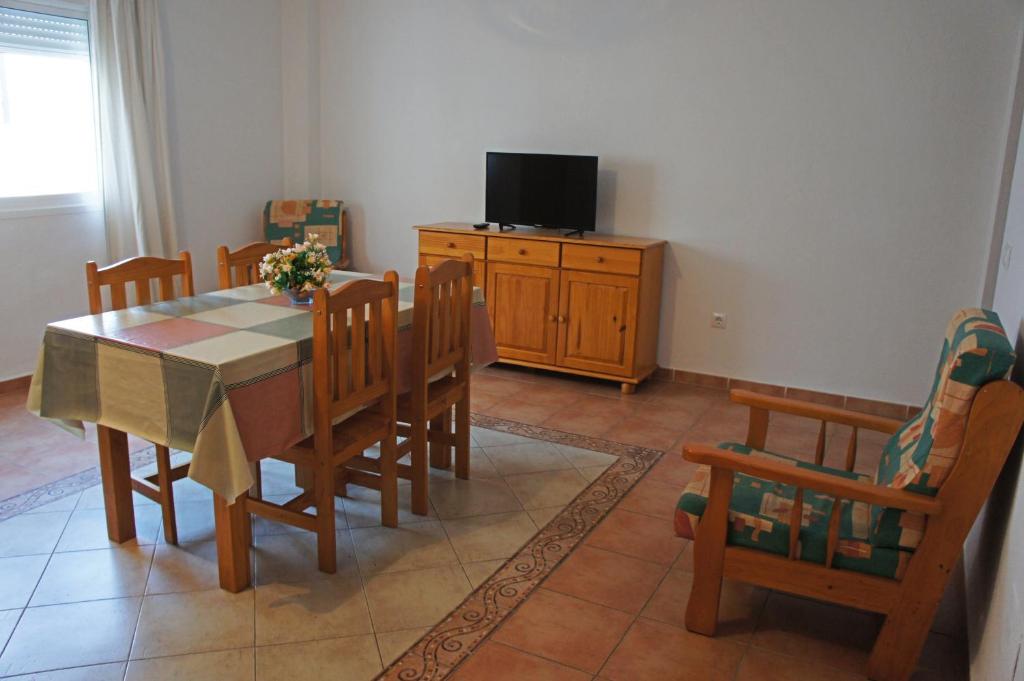 Apartamentos Albanta - Alhama de Almeria  