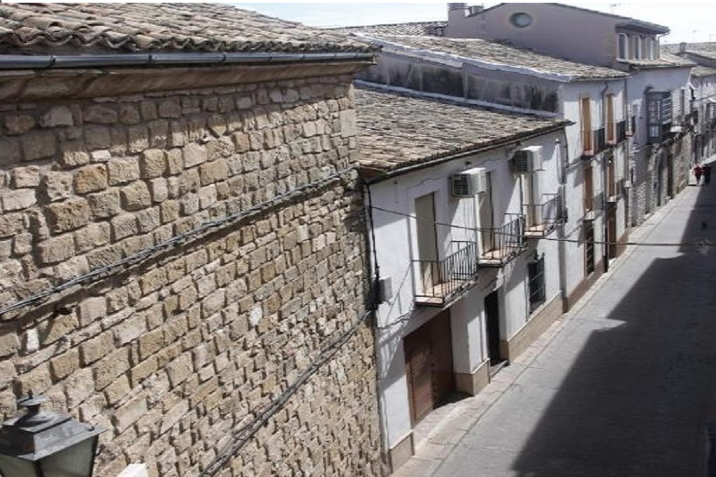 Arco de las Descalzas - Ubeda  