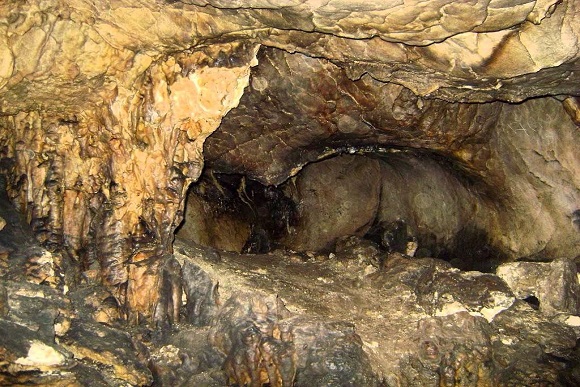 CUEVA DEL MORRON (TORRES)